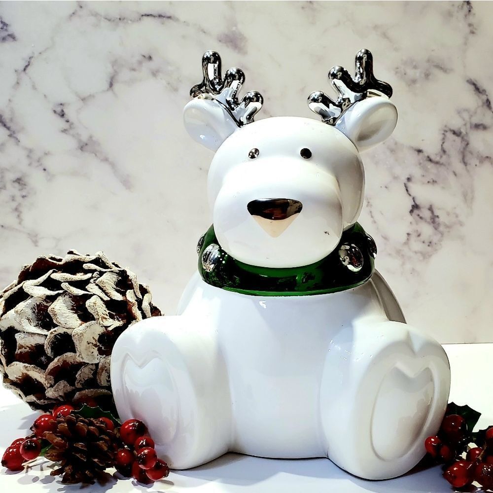 SIGNED Bath & Body works Harry slatkin Reindeer candle- signed! Mint condition